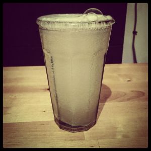 An image of the Diamond Fizz cocktail submitted by n0tquitethere that contains London Dry Gin, Lemon, Ginger Beer and Caster Sugar
