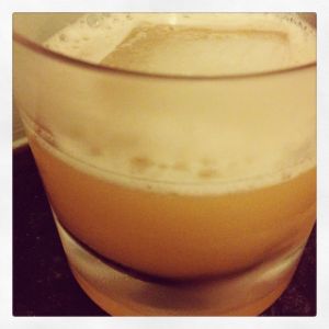 An image of the Gold Rush cocktail submitted by n0tquitethere that contains Bourbon, Honey Syrup and Lemon