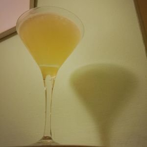 An image of the Jacana cocktail submitted by n0tquitethere that contains Reposado Tequila, Grand Marnier, Cointreau, Lime and Grapefruit