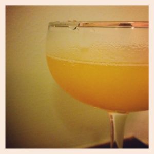 An image of the Royal Stinger cocktail submitted by n0tquitethere that contains Cognac, Benedictine DOM, Orange and Absinthe